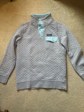 Patagonia Quilted Pullover - Light Gray with Mint Trim